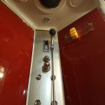 hebergement-campagne-oreilles-delicates-salle-de-bain-douche-jets-eau-haute-rouge-